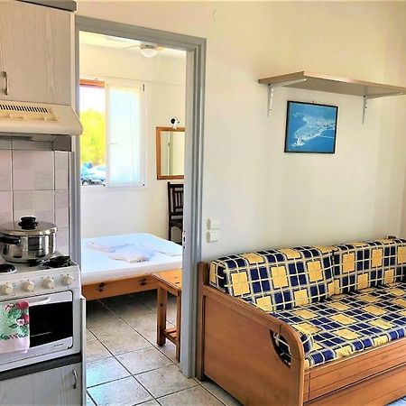 Mythos Suites-Apollo Apartment Метоні Екстер'єр фото