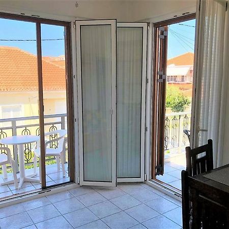 Mythos Suites-Apollo Apartment Метоні Екстер'єр фото