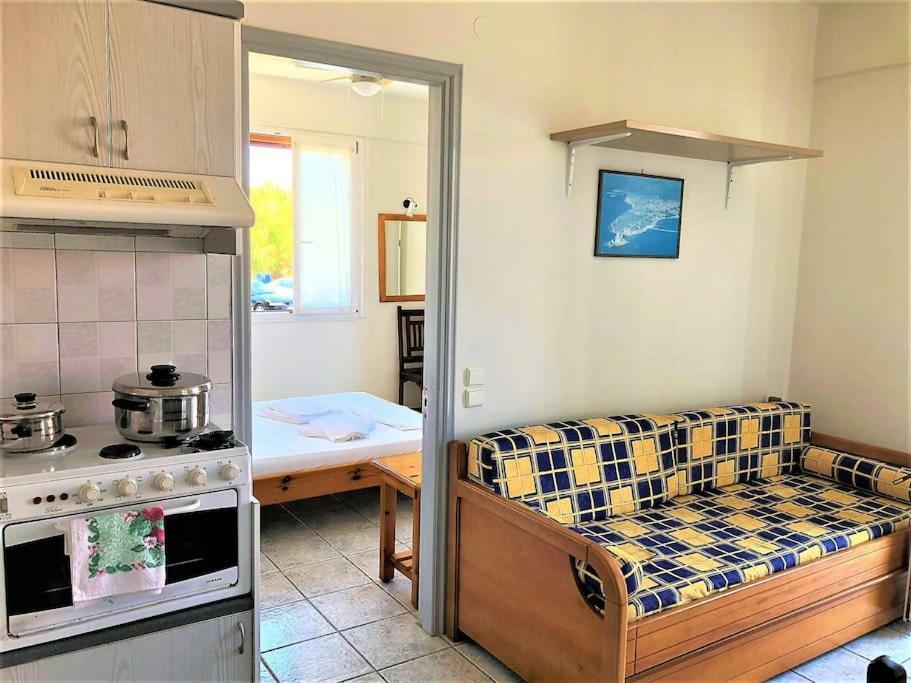 Mythos Suites-Apollo Apartment Метоні Екстер'єр фото